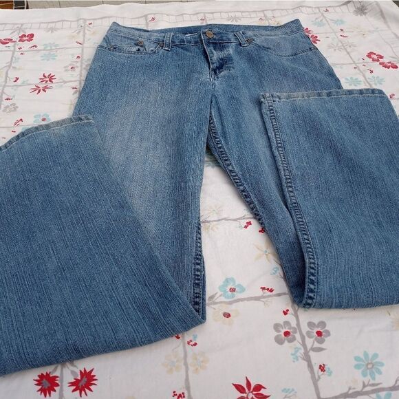 Zena/Women's/Jeans/Button/Fly/Blue/ Denim/100% Cotton/Mid Rise/Size 10/Made USA. - Picture 1 of 6